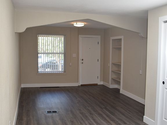 3rd image of 3010 N Downing St #3010