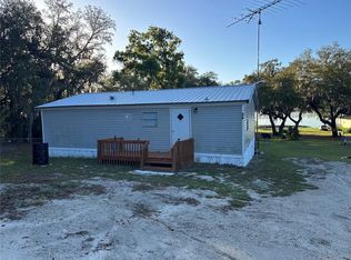 212 Ashley St, Hawthorne, FL 32640