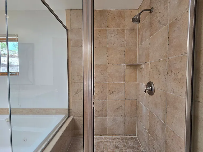 105 Michelle Dr — Photo 19