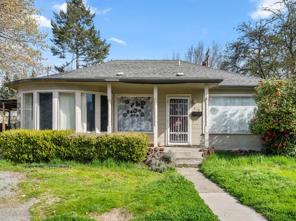 610 NW B St, Grants Pass, OR 97526