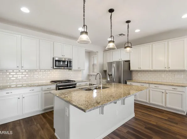 10066 W CASHMAN Drive, Peoria, AZ 85383