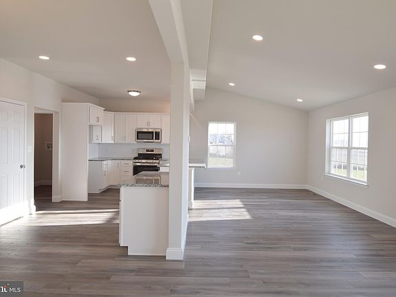 5th image of 237 Sunglo Dr Lot 144