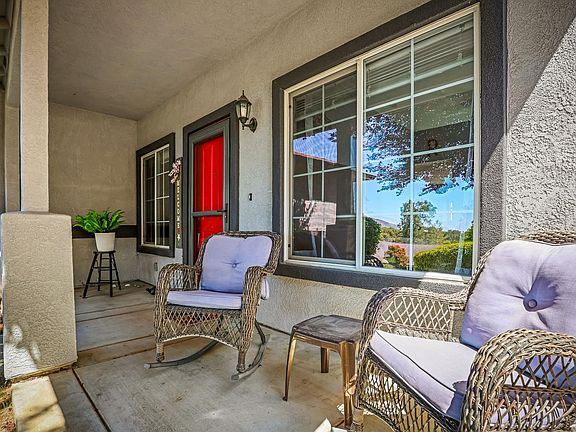 3rd image of 1000 Stelte Ct