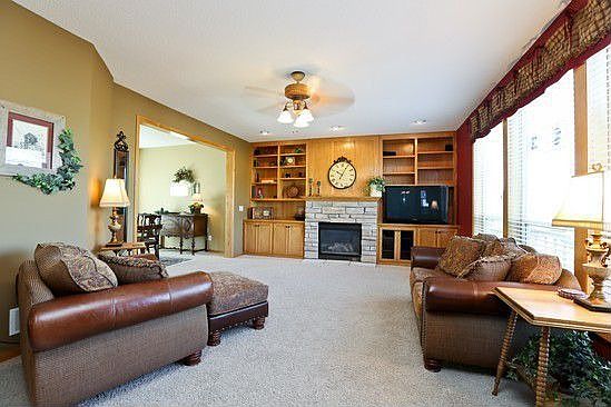 Larhe Main level Fam Room