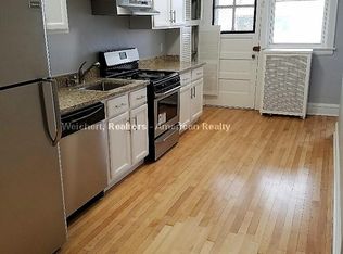 2633 W Carmen Ave #3W, Chicago, IL 60625