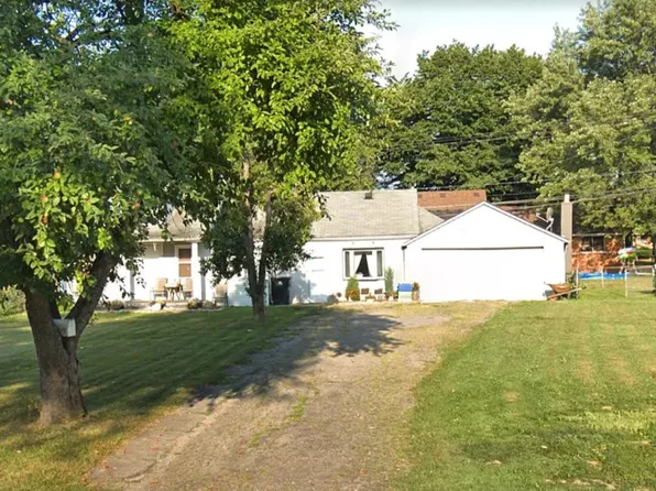 26405 Chippendale St, Roseville, MI 48066