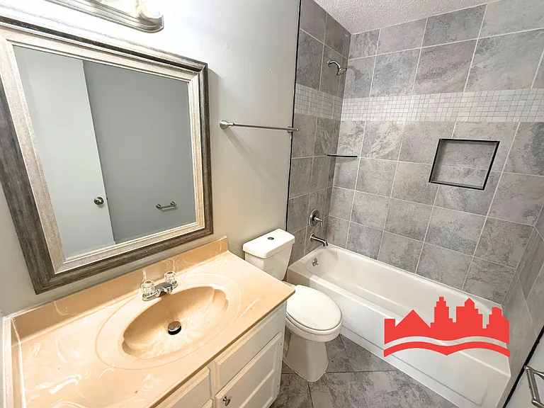 6786 Greenbark Dr — Photo 11
