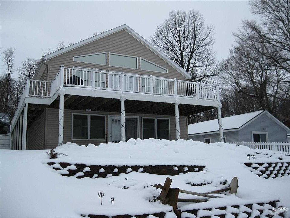 1st image of 3430 N Skinner Lake Dr W
