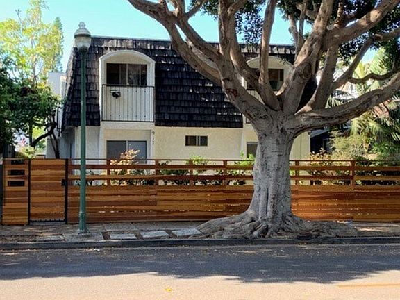 5th image of 917 Marine St