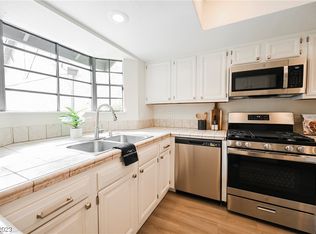 3912 Landsdown Pl, Las Vegas, NV 89121