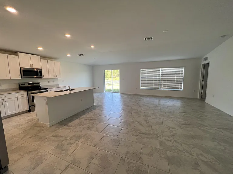 4263 Villa Rapallo Way — Photo 7