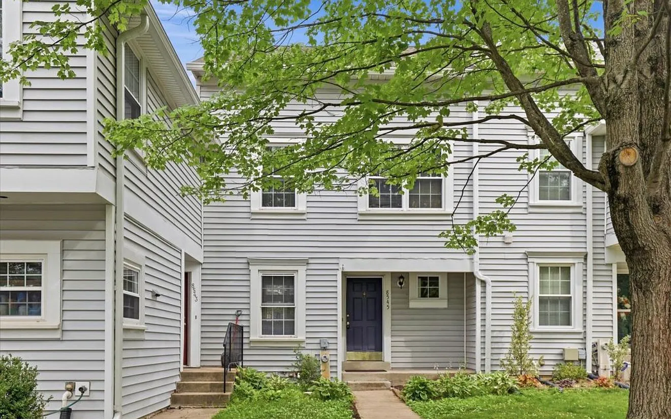 3 bed, 1807 sqft, $3,400 — Photo 1