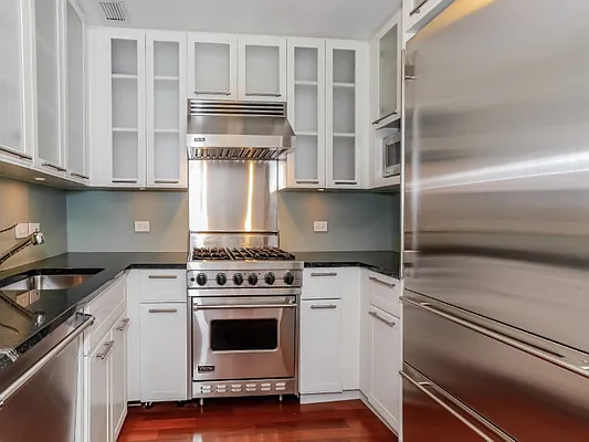 Rented by Sotheby's International Realty | media 12