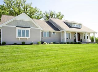 573 Thunder Ridge Rd, Pella, IA 50219