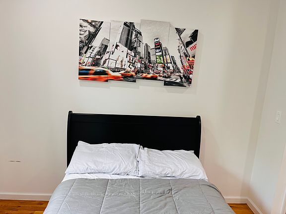 5th image of 716 E 221st St #1
