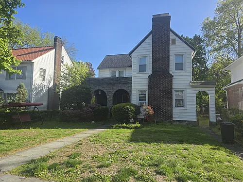 22 Ashton Rd Photo 1