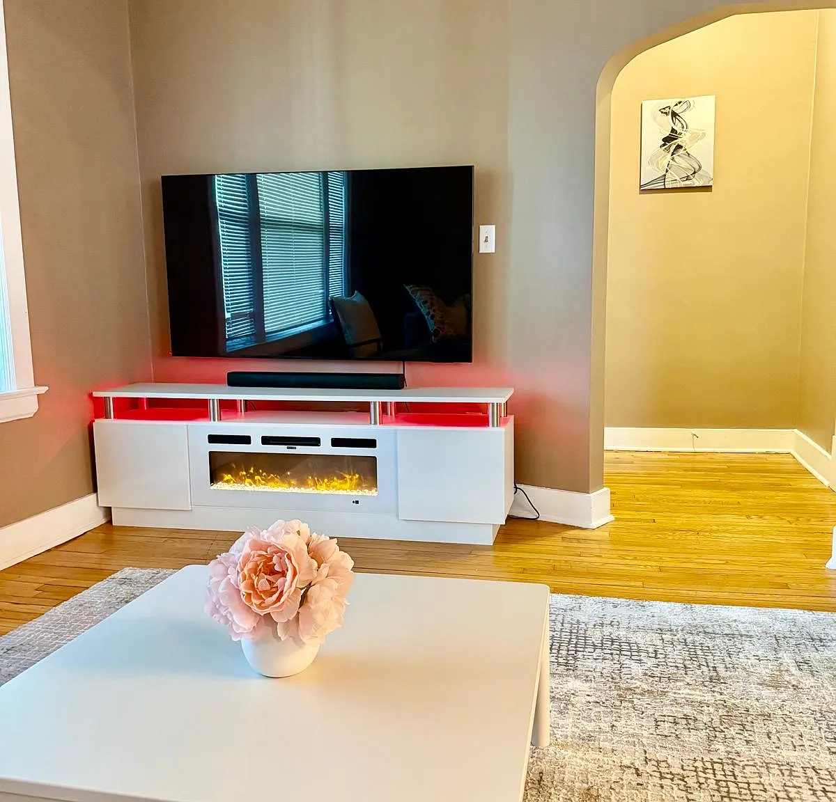 839 Aurora Ave — Photo 3
