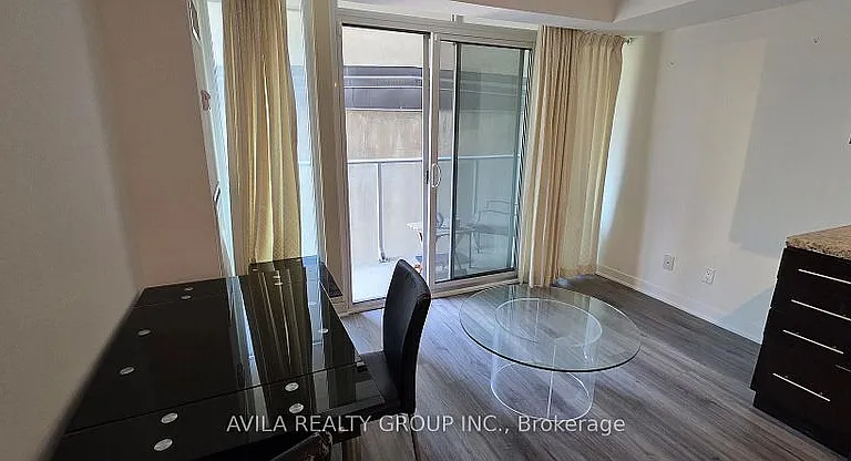 126 Simcoe St #301 — Photo 34