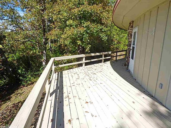 5th image of 52 Wabash Dr