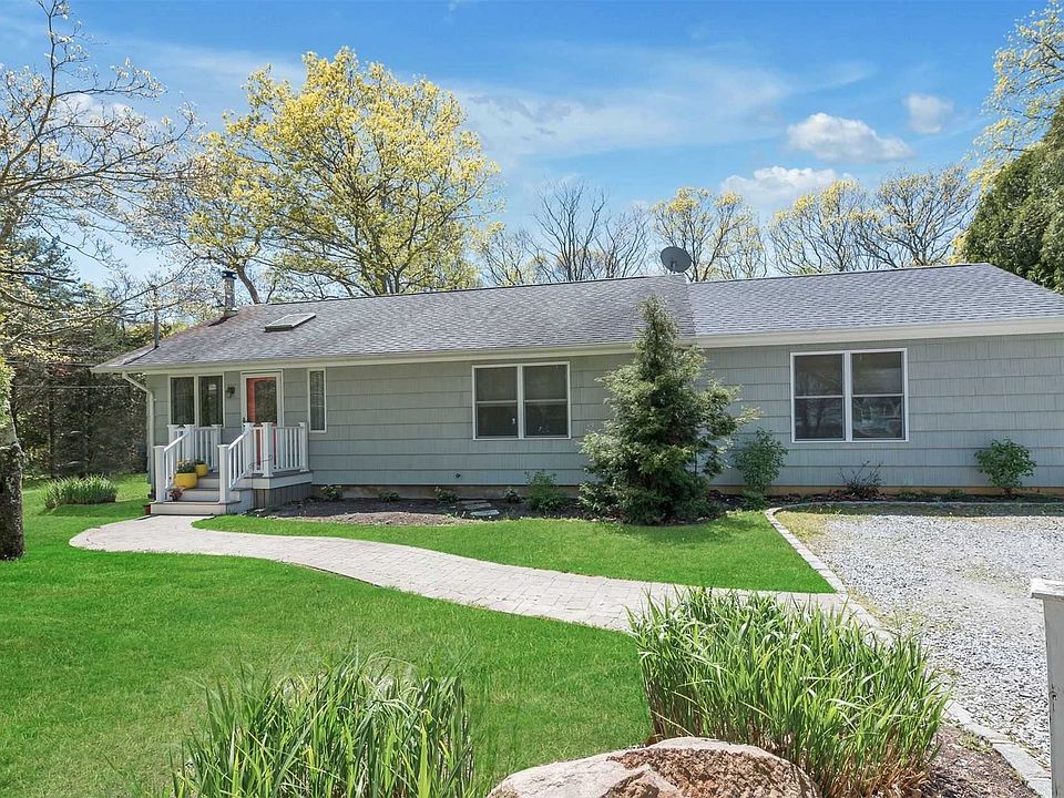 1st image of 440 Cedar Dr