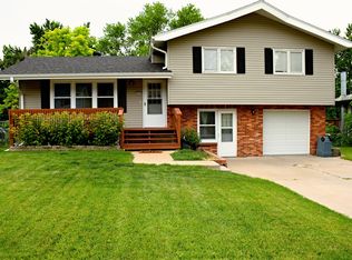 6405 Read St, Omaha, NE 68152