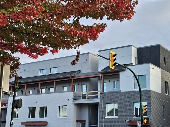 2250 E 1st Ave #316, Vancouver, BC V5N 1A1