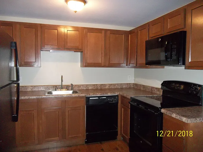 Village Terrace Apartment Homes — Photo 16
