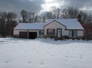 34180 Maple Dr, Solon, OH 44139