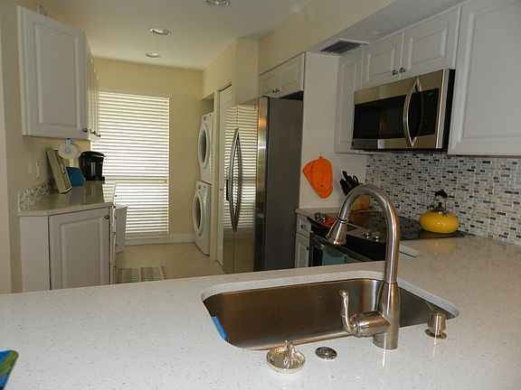 Home For Sale In Pga National