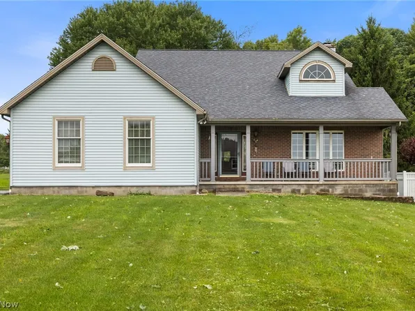 2900 Spring Meadow Cir, Youngstown, OH 44515