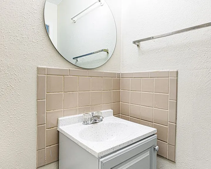 You will love this updated 1 bed, 1 bath! — Photo 21