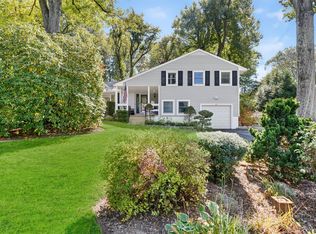 24 Whitewood Road, White Plains, NY 10603