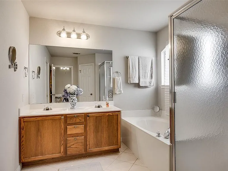 6021 Almelo Dr — Photo 18