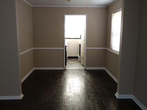 2nd image of 1821 Crest Hill Ave #2
