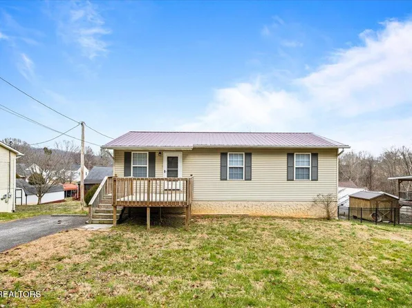 111 Jessica Ln, La Follette, TN 37766