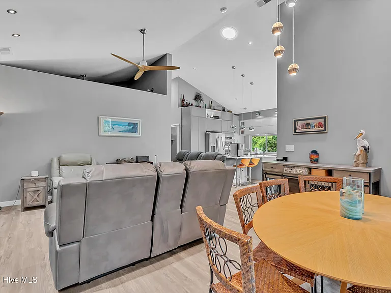 8708 Plantation Dr — Photo 14