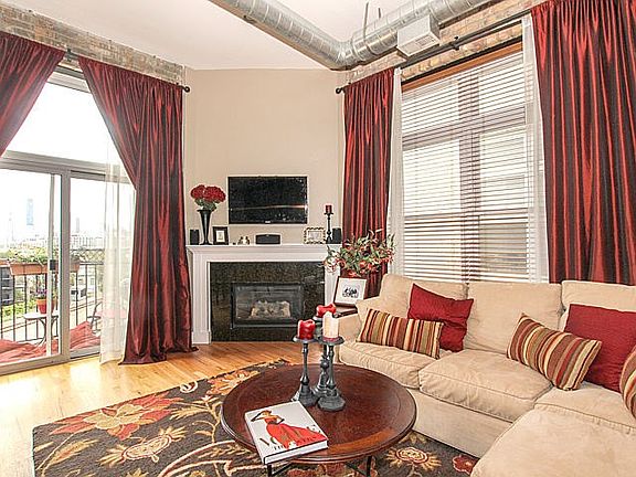 4th image of 951 N Willard Ct APT 402