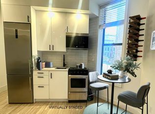 324 W 47th St APT 1A, New York, NY 10036