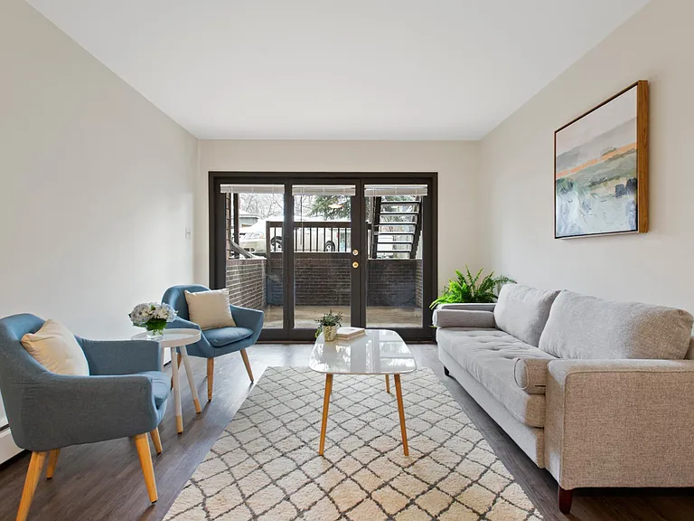 2355 Grove St #12 — Photo 5