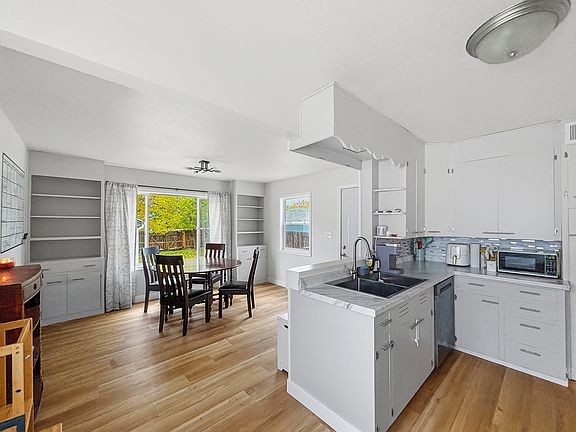 4th image of 523 16th St NW