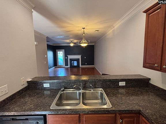 3rd image of 739 Garden Forest Rd