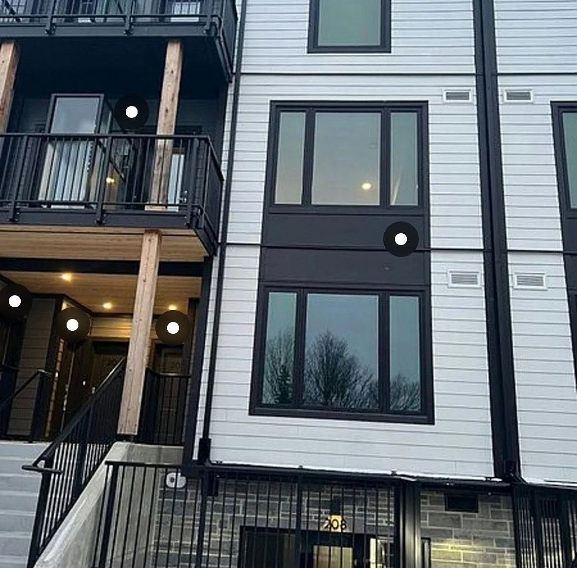2 bed, $2,350 — Photo 1