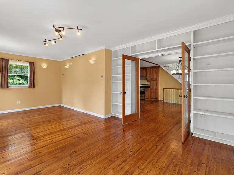 1164 E Schuylkill Rd — Photo 10