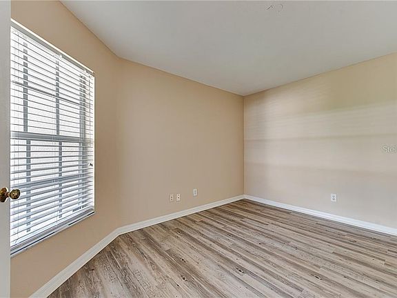 5th image of 11403 Crestlake Village Dr