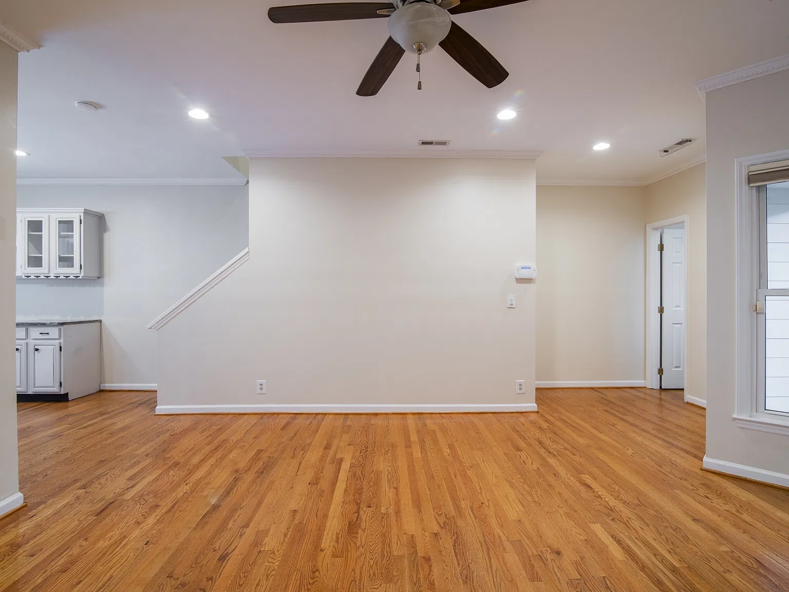 807 Greenleaf Avenue - 1 — Photo 3