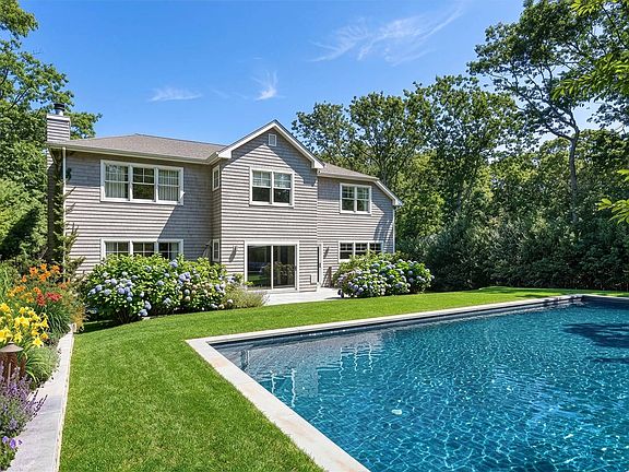 3rd image of 30 Guernsey Ln
