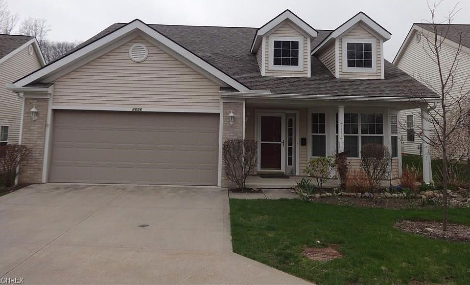 Welcome Home to 2656 Edgebrook Crossing