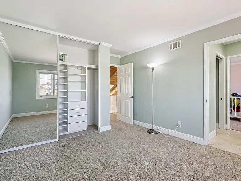 4182 Silliman Dr — Photo 27