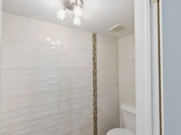 2800 East 29th Street image 18 of 22