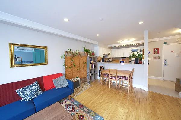 Living room, photo 1